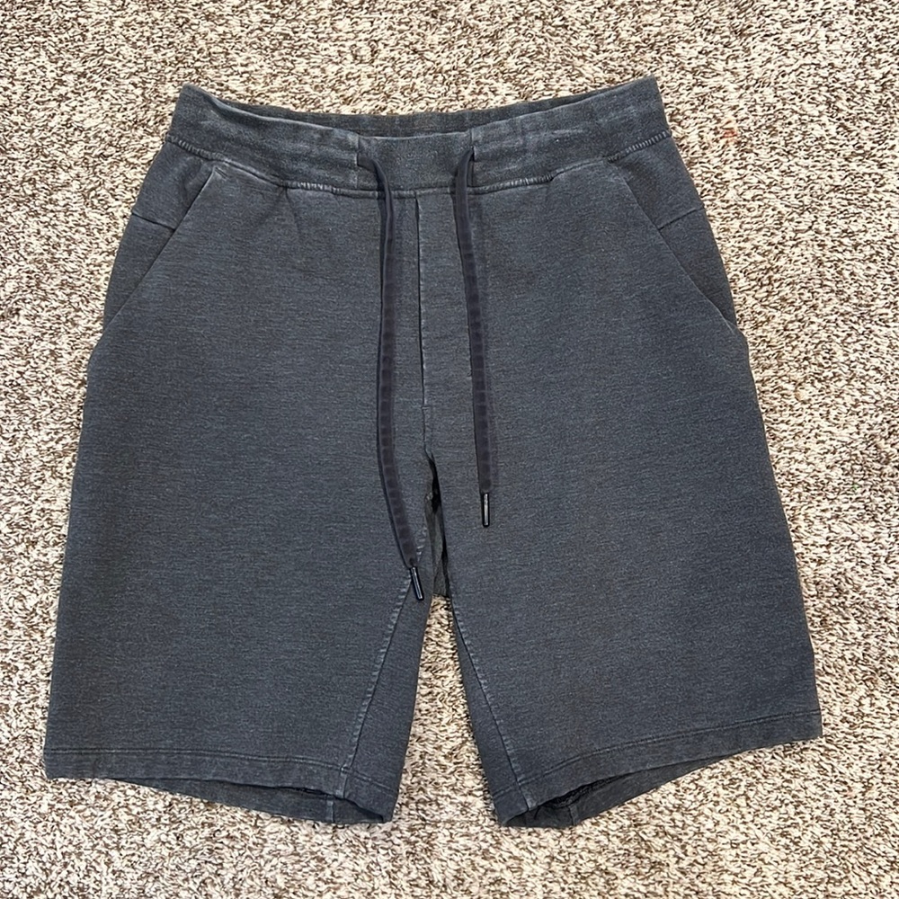 COPY - Lululemon Short 9”